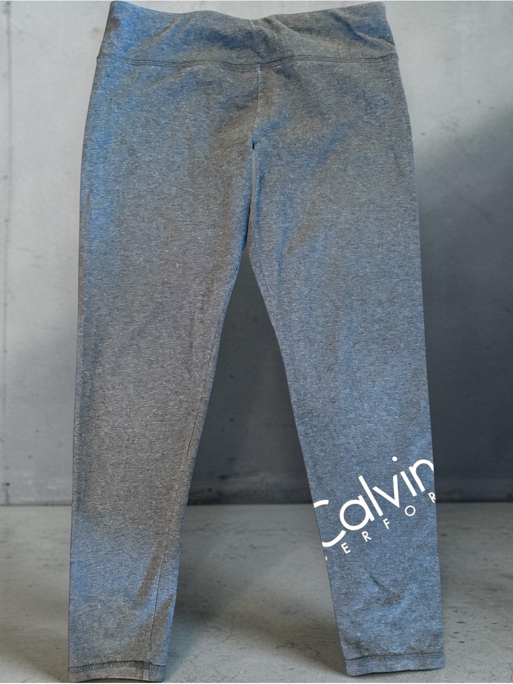 Calvin Klein Performance Heather Gray Stretch Logo Leggings. Ladies Large
